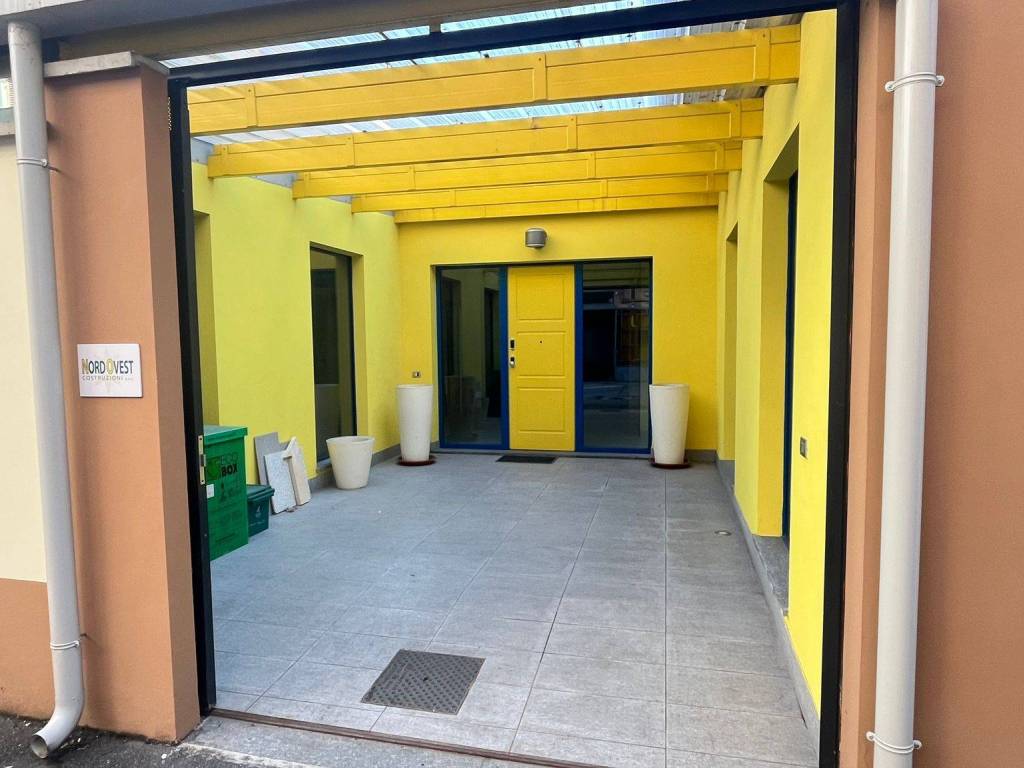 ufficio in vendita a Torino in zona Barriera di Milano