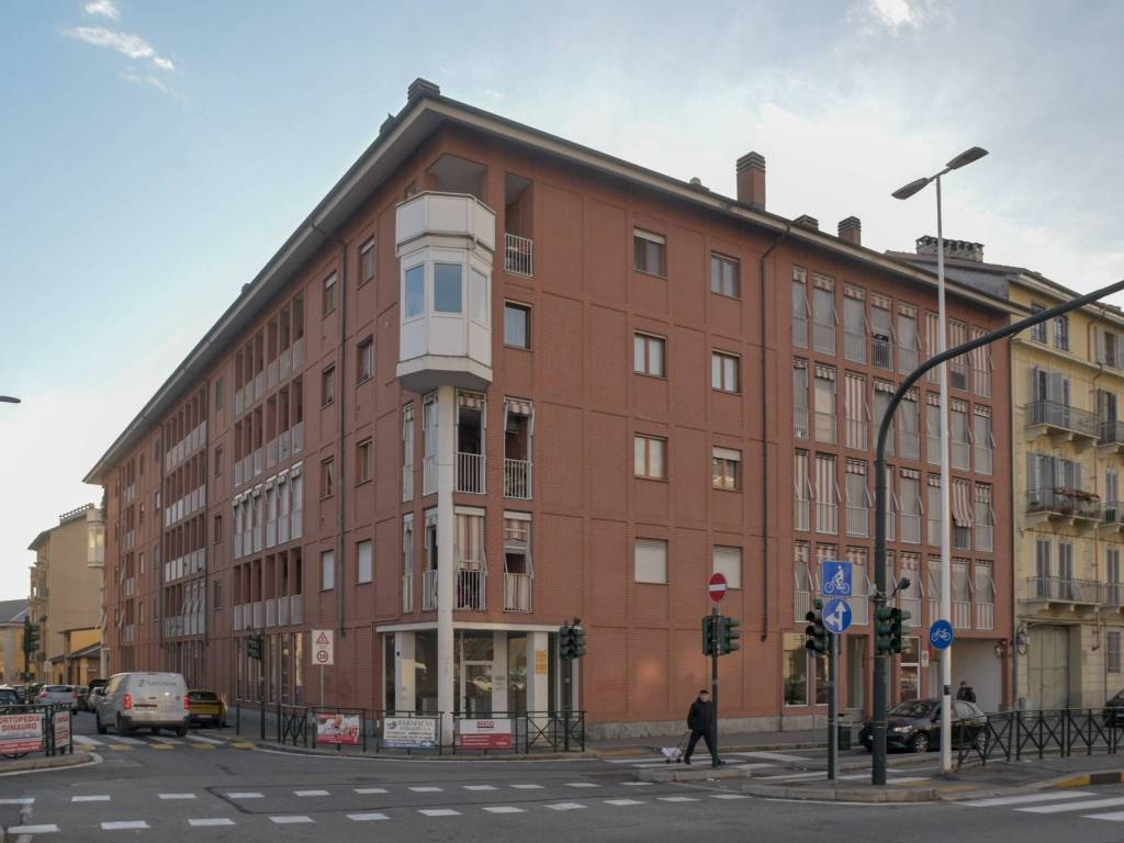 appartamento in vendita a Torino in zona Borgata Vittoria