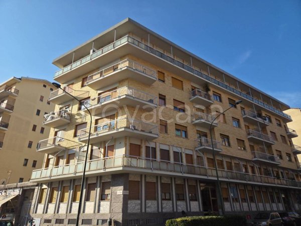 appartamento in vendita a Torino in zona Santa Rita