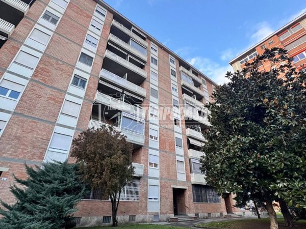 appartamento in vendita a Torino in zona Mirafiori Sud