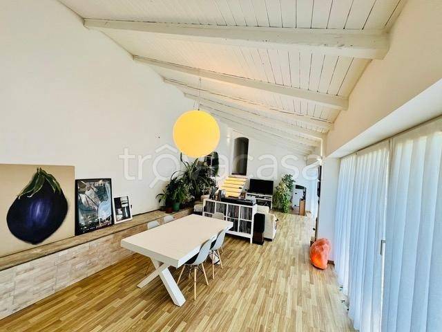 casa indipendente in vendita a Torino in zona Superga