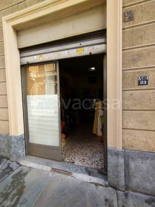 negozio in vendita a Torino in zona Vanchiglia