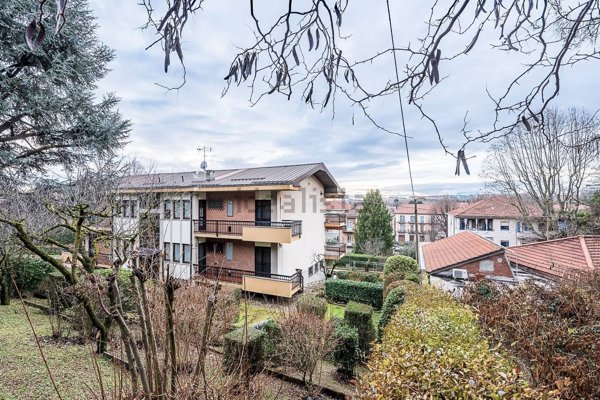 appartamento in vendita a Torino in zona Cavoretto