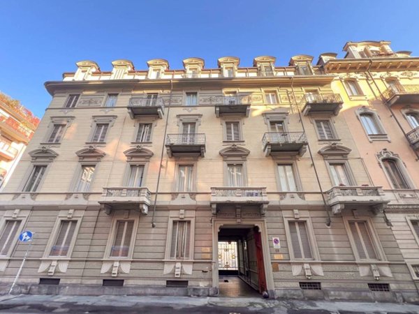 appartamento in vendita a Torino in zona Crocetta