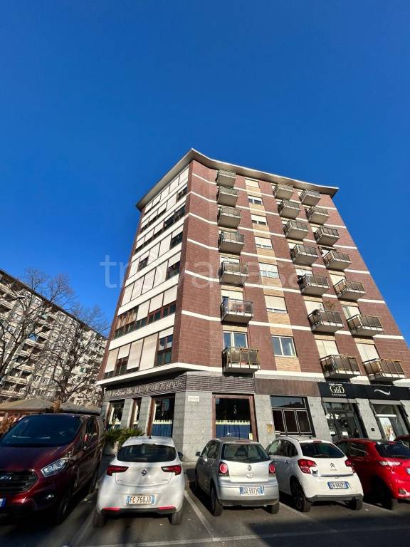 appartamento in vendita a Torino in zona Mirafiori Nord