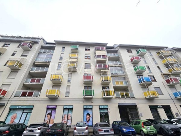 appartamento in vendita a Torino in zona Lingotto