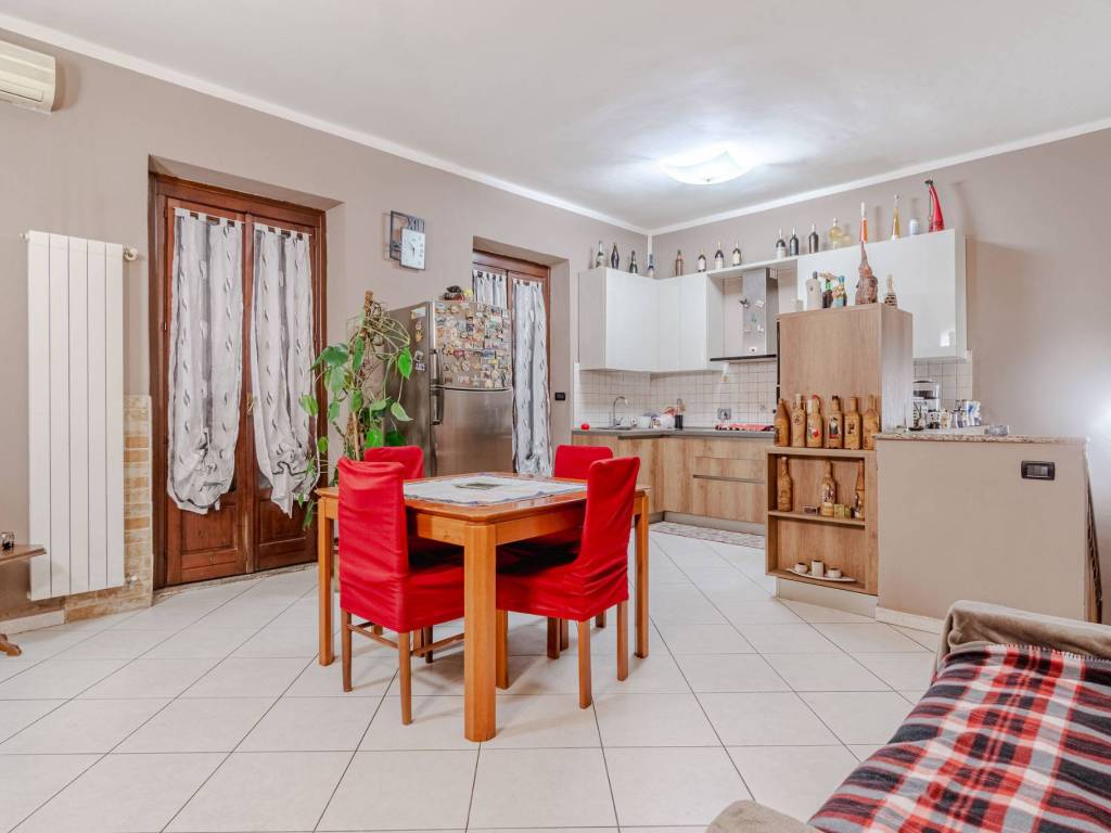 appartamento in vendita a Torino in zona Borgata Vittoria