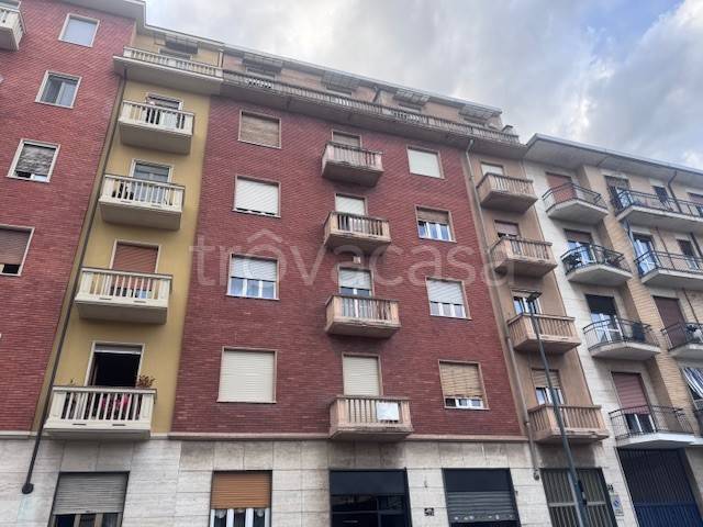 appartamento in vendita a Torino in zona Borgata Vittoria