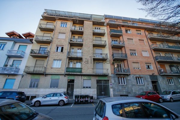 appartamento in vendita a Torino in zona Mirafiori Nord