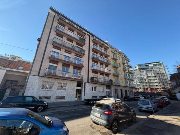 appartamento in vendita a Torino in zona Santa Rita