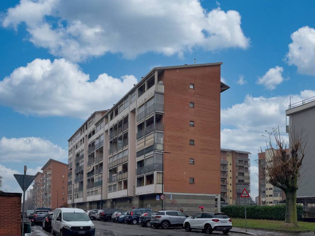appartamento in vendita a Torino in zona Mirafiori Nord