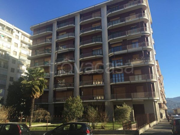 appartamento in vendita a Torino in zona Lingotto