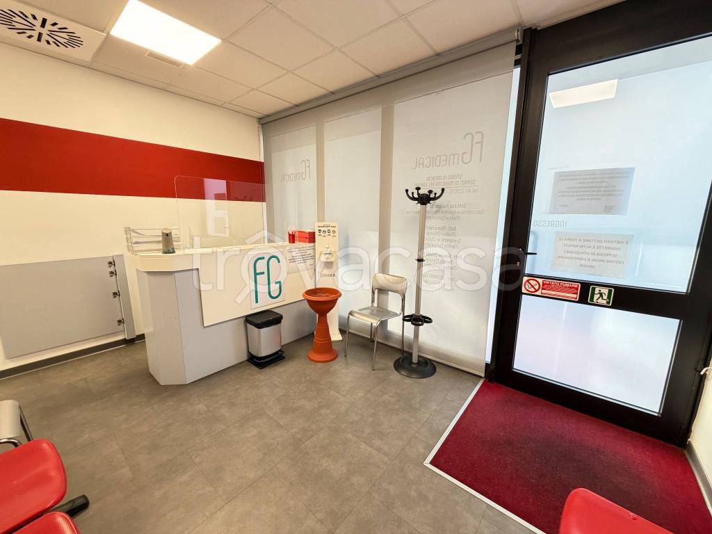 ufficio in vendita a Torino in zona Barca