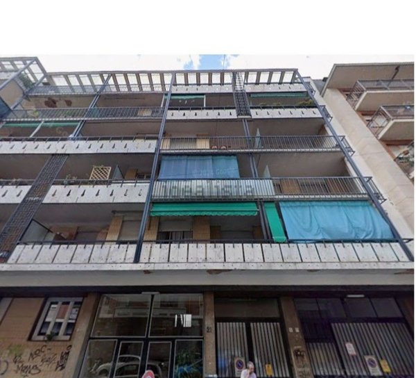 locale di sgombero in vendita a Torino in zona Vanchiglia