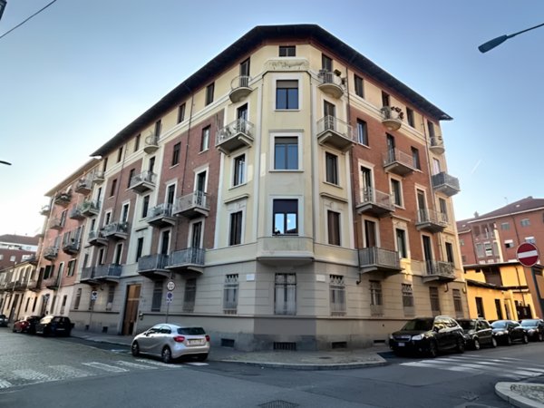 appartamento in vendita a Torino in zona Parella