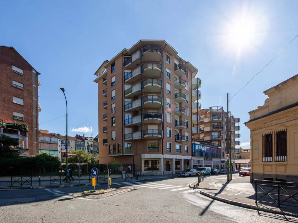 appartamento in vendita a Torino in zona Cenisia