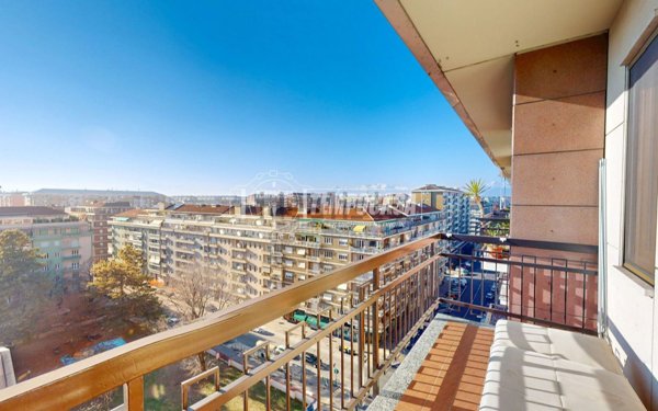 appartamento in vendita a Torino in zona Santa Rita