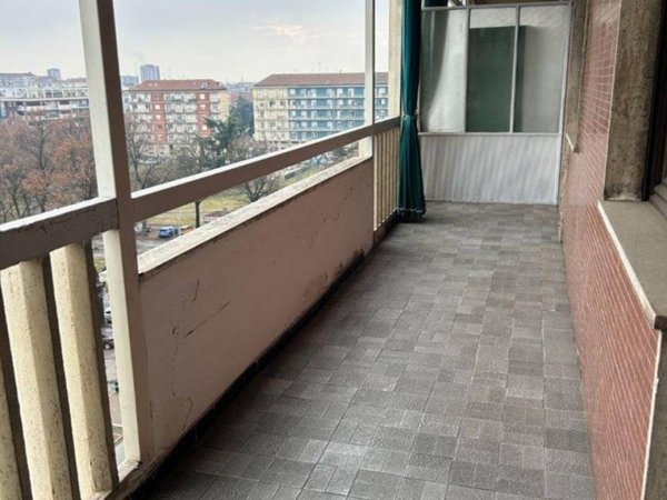 appartamento in vendita a Torino in zona Lingotto