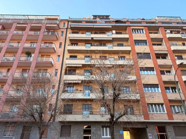 appartamento in vendita a Torino in zona Millefonti