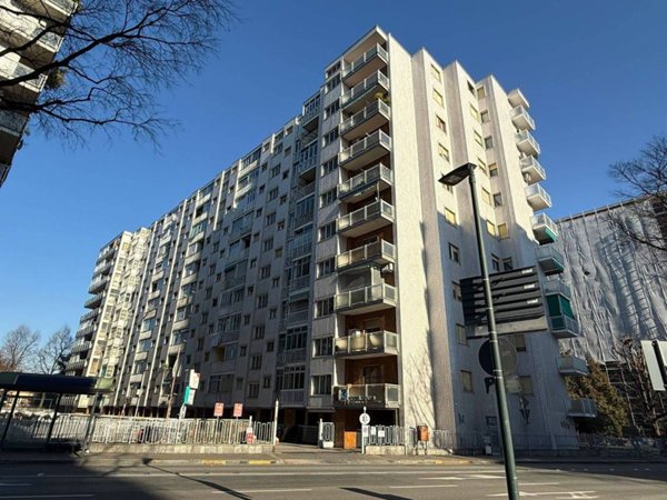 appartamento in vendita a Torino in zona Mirafiori Nord