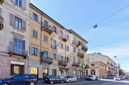 appartamento in vendita a Torino in zona Rosa