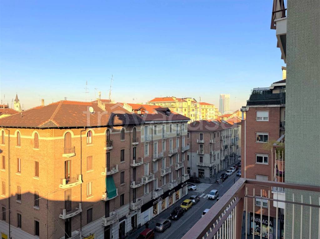 appartamento in vendita a Torino in zona Borgo San Paolo