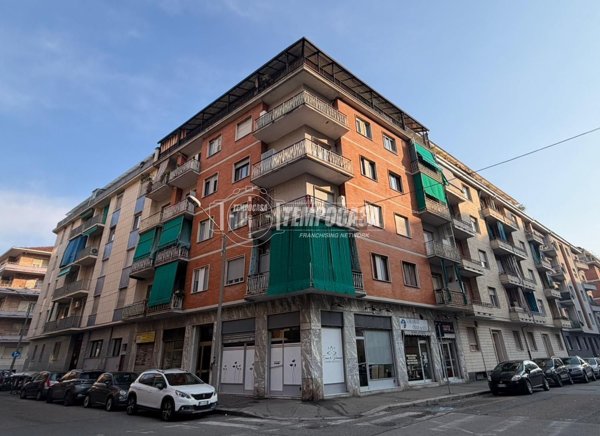 appartamento in vendita a Torino in zona Santa Rita