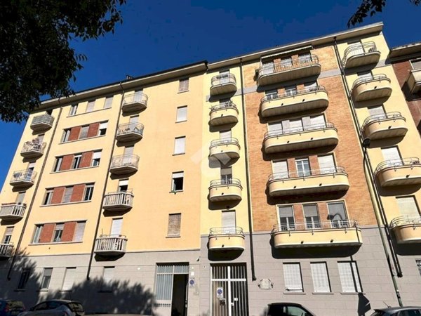 appartamento in vendita a Torino in zona Lingotto