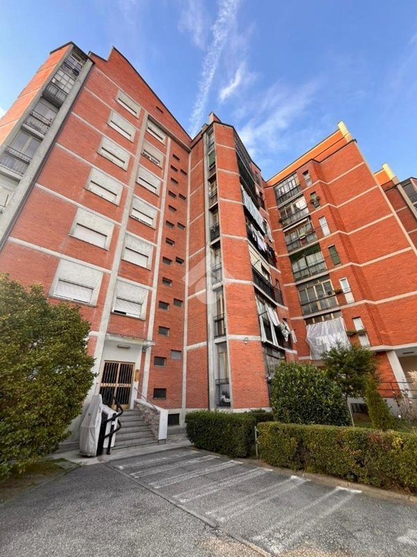 appartamento in vendita a Torino in zona Vallette