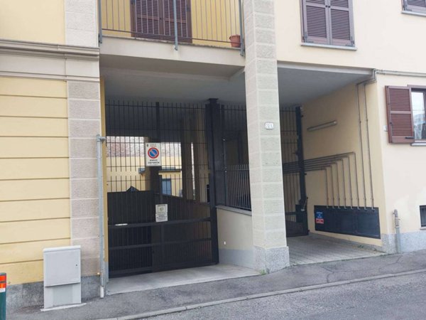 negozio in vendita a Torino in zona Borgata Vittoria