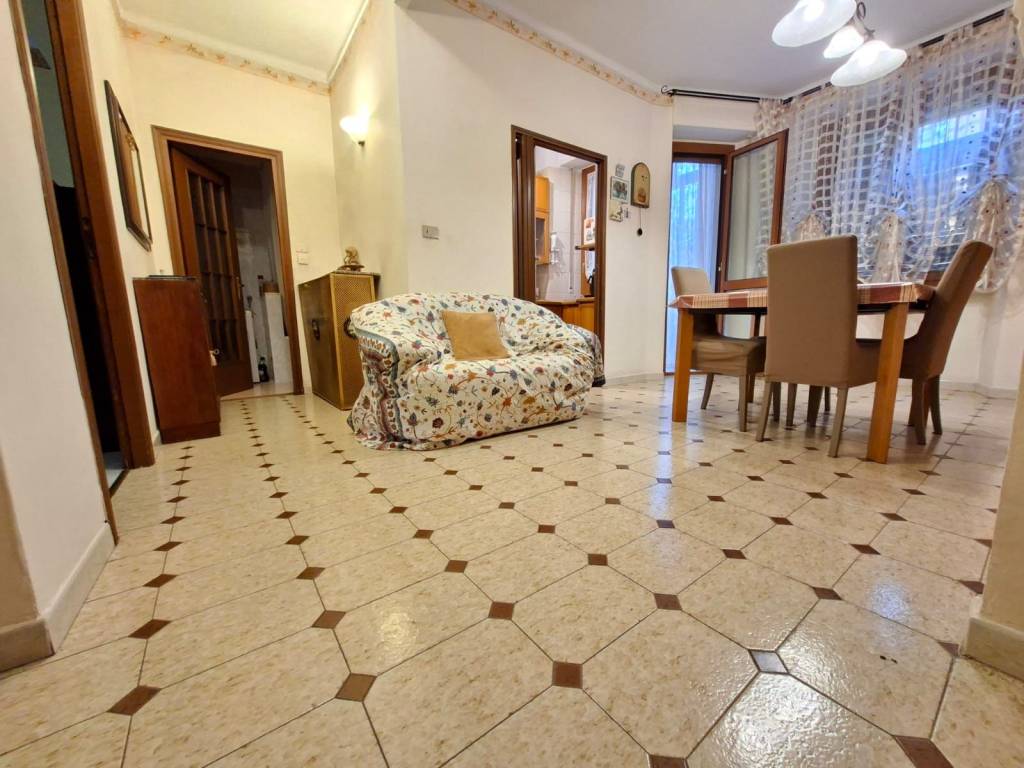 appartamento in vendita a Torino in zona Mirafiori Nord