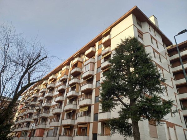 appartamento in vendita a Torino in zona Santa Rita