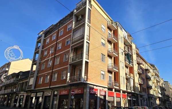 appartamento in vendita a Torino in zona Cit Turin