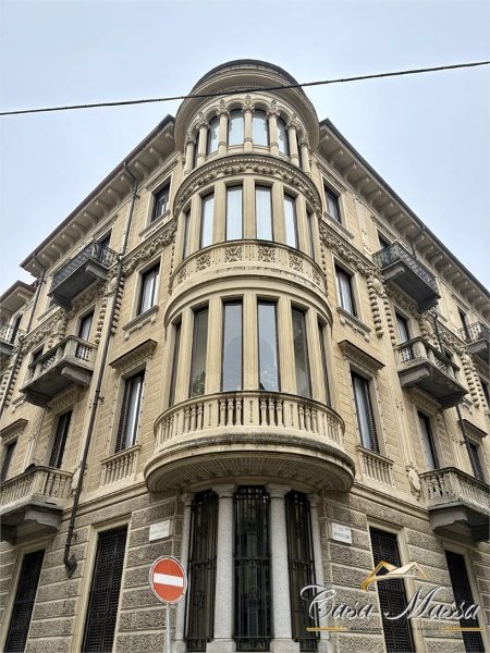 appartamento in vendita a Torino in zona Crocetta