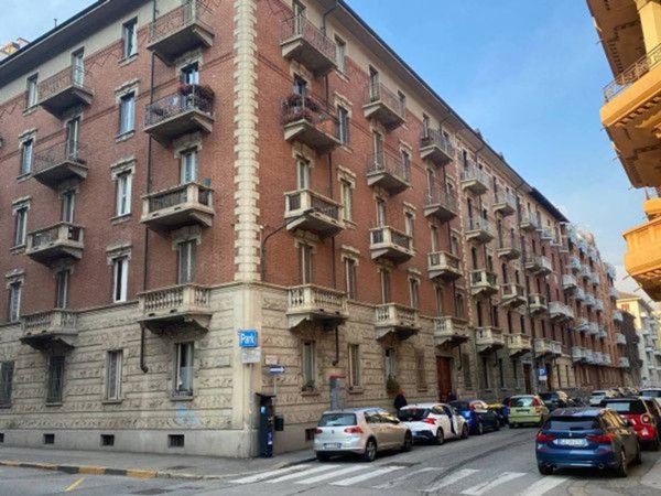 appartamento in vendita a Torino in zona Crocetta