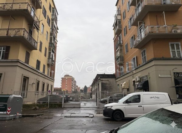 locale di sgombero in vendita a Torino in zona Barriera di Milano