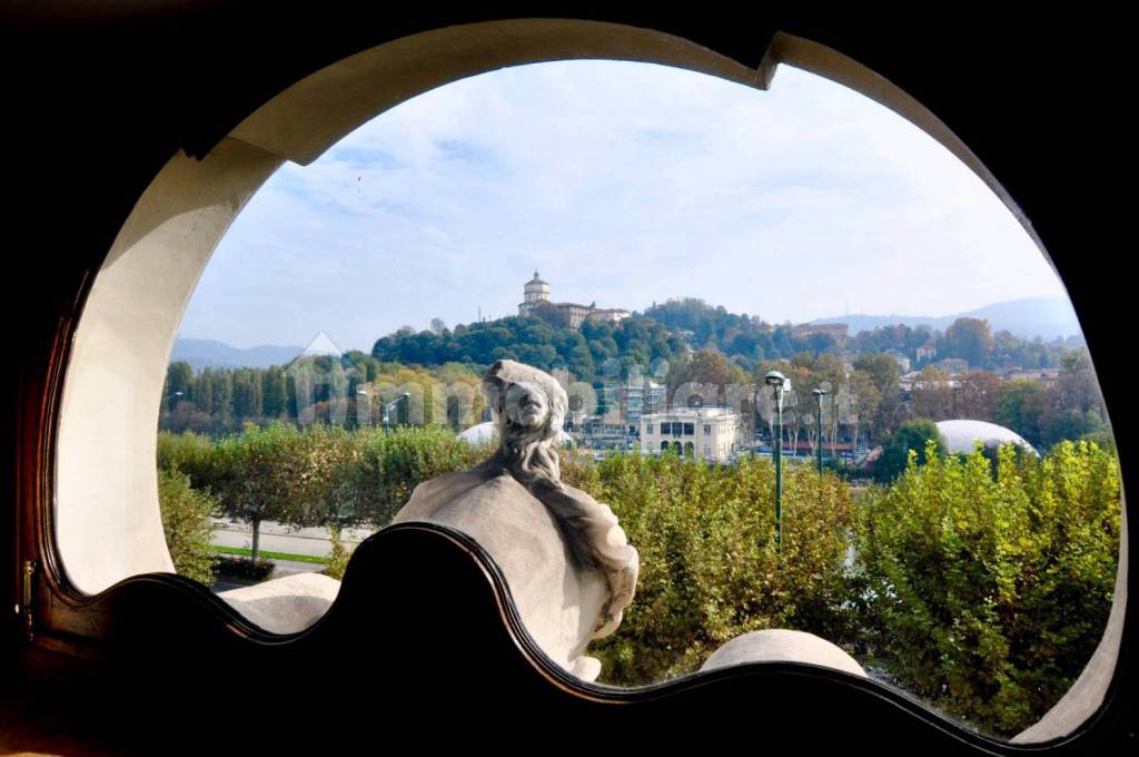 appartamento in vendita a Torino in zona Centro Storico