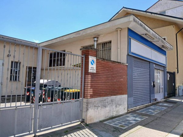 ufficio in vendita a Torino in zona Mirafiori Sud