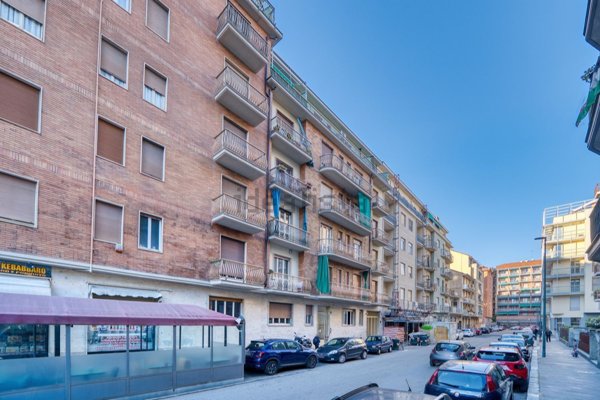 appartamento in vendita a Torino in zona Santa Rita