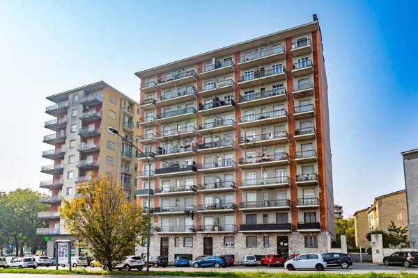appartamento in vendita a Torino in zona Regio Parco