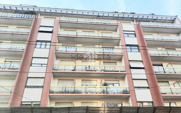 appartamento in vendita a Torino in zona Millefonti