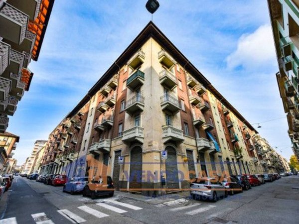 appartamento in vendita a Torino in zona San Salvario
