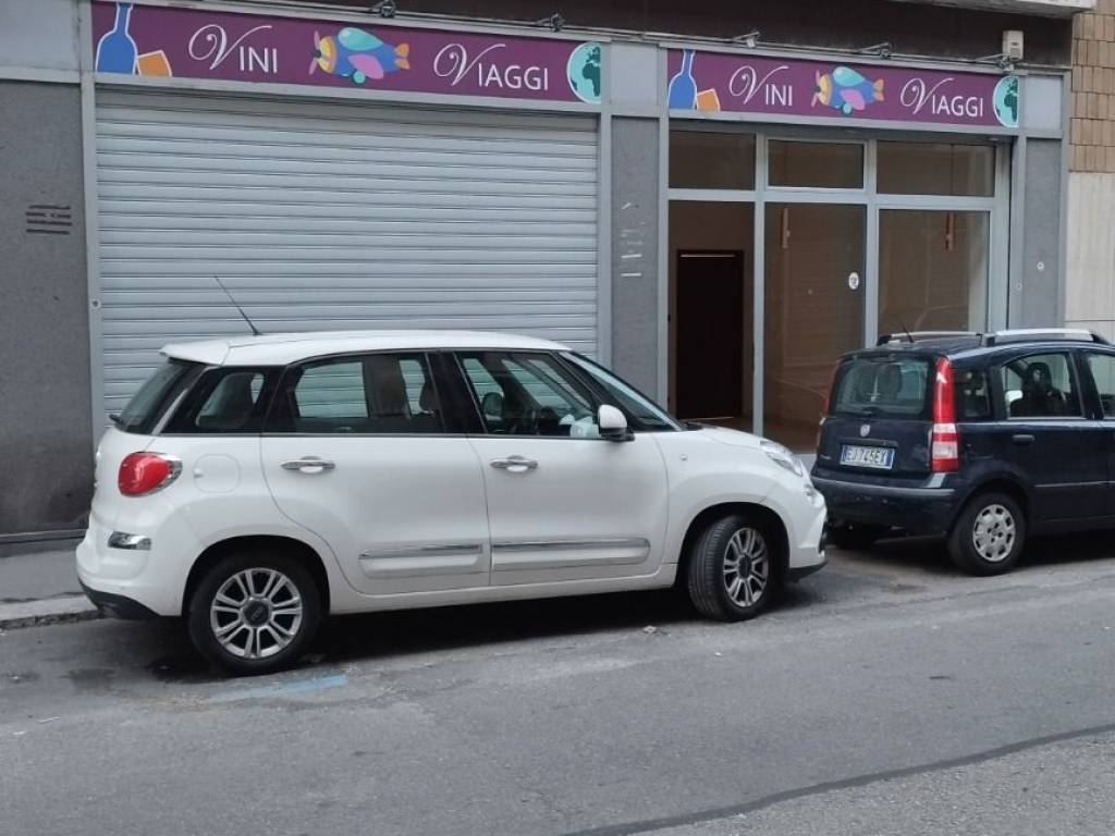 negozio in vendita a Torino in zona San Salvario