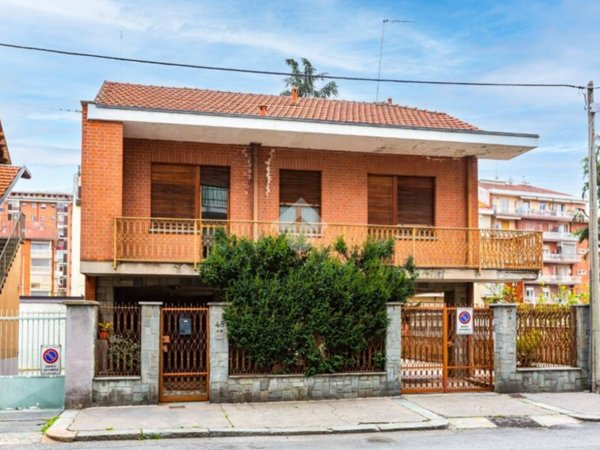 casa indipendente in vendita a Torino