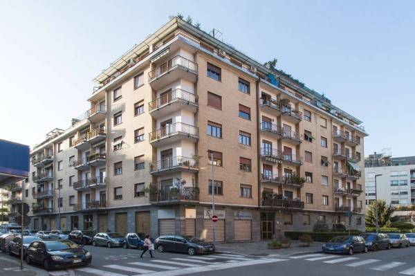 locale commerciale in vendita a Torino in zona Borgata Vittoria