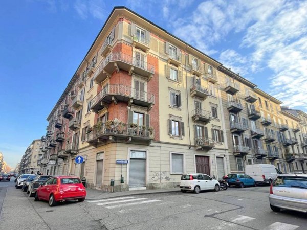 appartamento in vendita a Torino in zona Cenisia