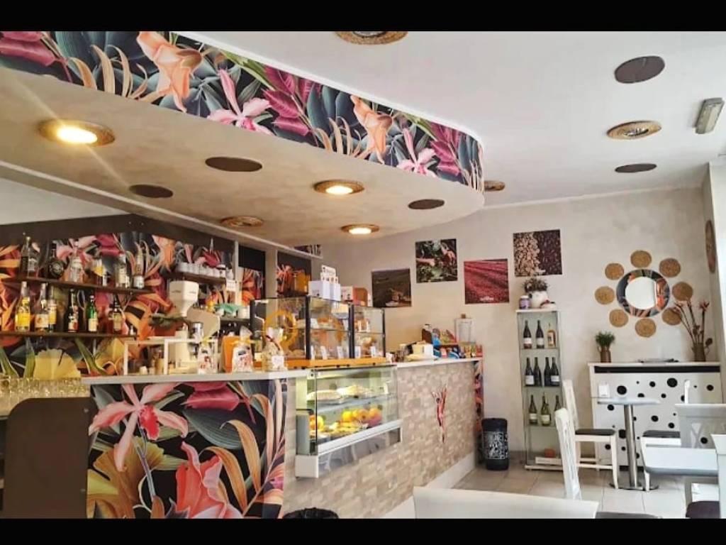 negozio in vendita a Torino in zona Campidoglio