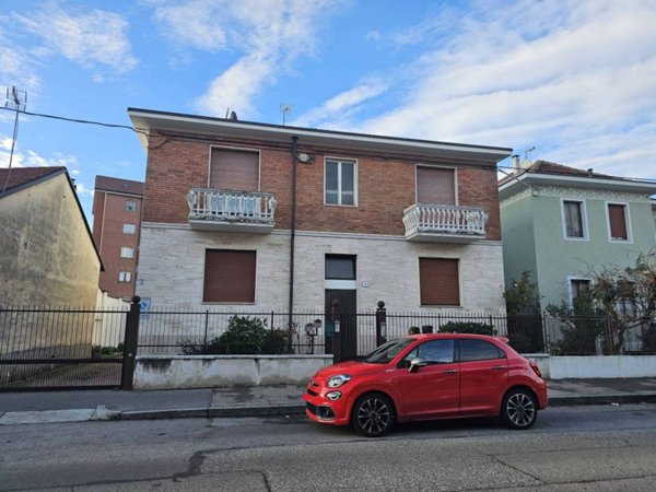 appartamento in vendita a Torino in zona Mirafiori Sud