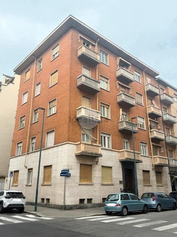 appartamento in vendita a Torino in zona Parella