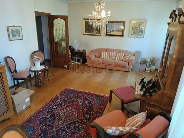 appartamento in vendita a Torino in zona Cavoretto